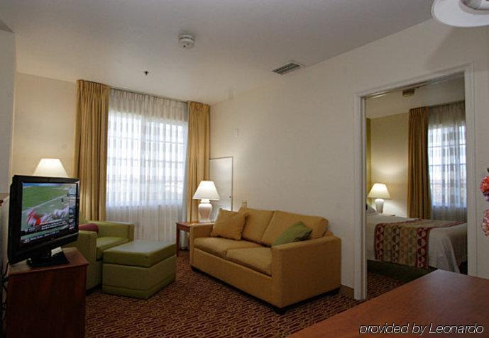 Towneplace Suites By Marriott Fort Lauderdale Weston Ruang foto